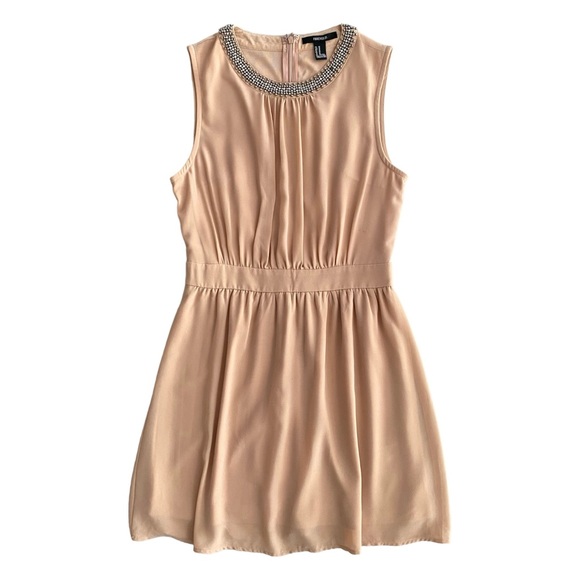 Forever 21 Dresses & Skirts - Forever 21 Beaded Neck Sleeveless Chiffon Peachy Pink Nude Dress Women's Size M